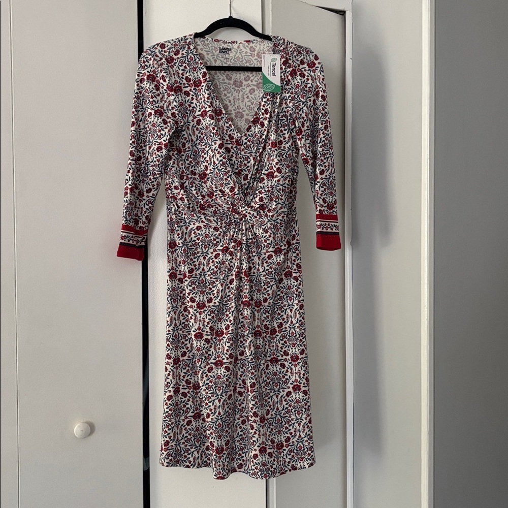 Lands’End Floral V-Neck Twist front Wrap Dress (NWT)